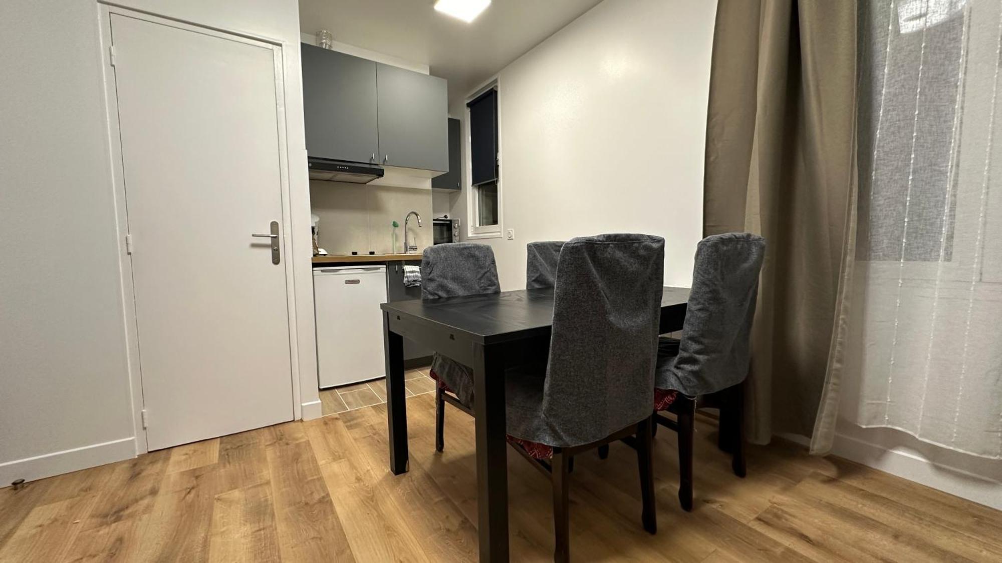 Lacharriere-Logement Entier 38M2 Paris Dış mekan fotoğraf